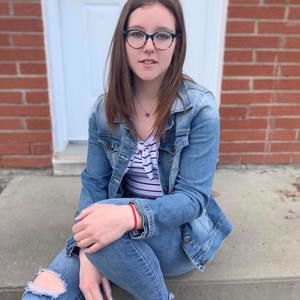 Meet your Posher, Alyson